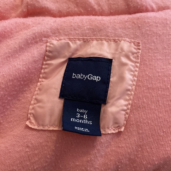 GAP // - Picture 4 of 5